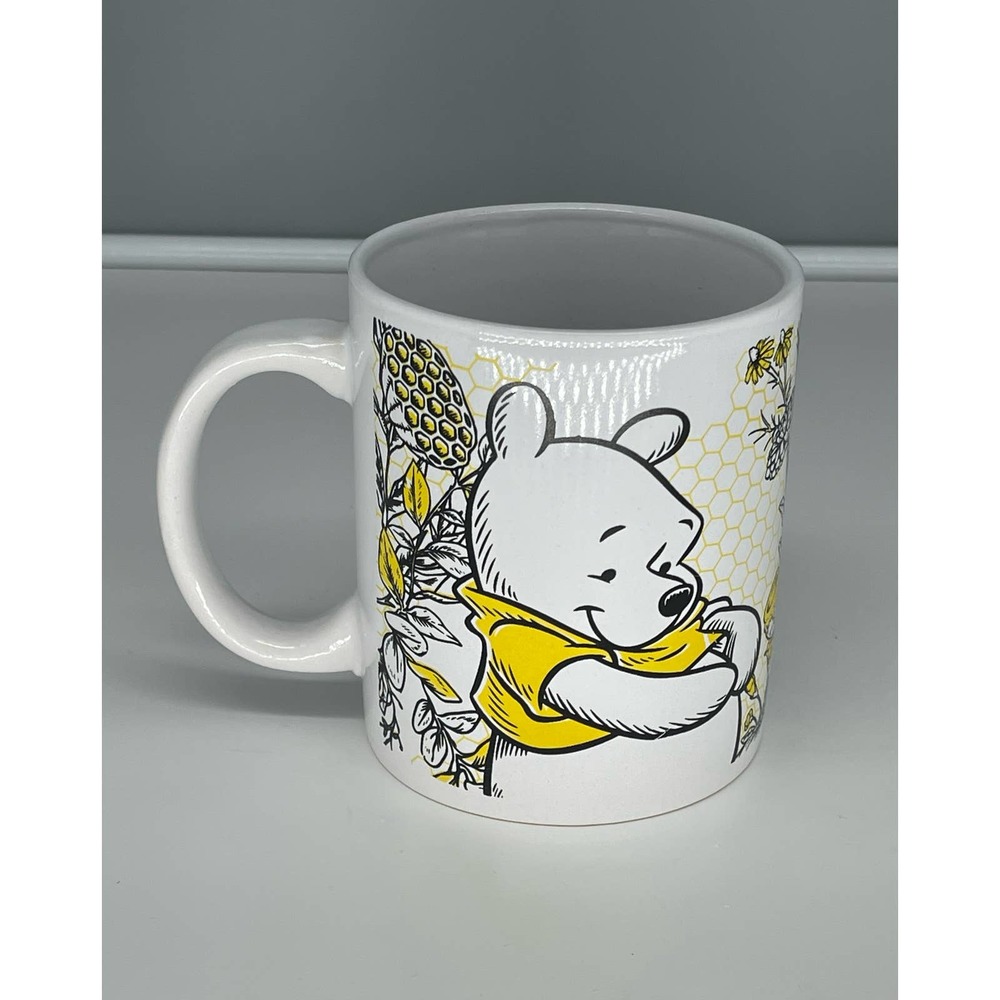 Winnie The Pooh 100 Acre Wood Honeycomb 16 Oz Ceramic Mug